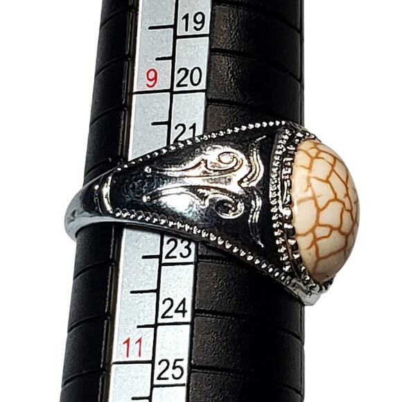 Silver Tone Ring Sz 10 Unsigned Crackle Design Cabochon - Picture 3 of 5